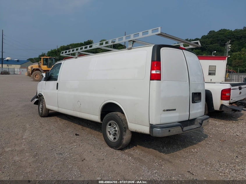 2023 CHEVROLET EXPRESS CARGO auction photo 3