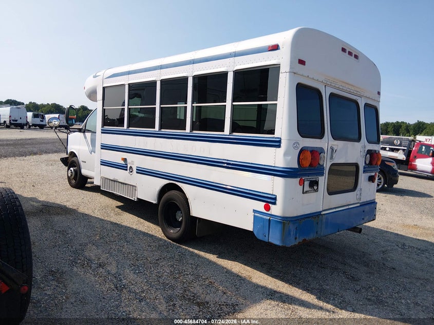 2005 CHEVROLET BUS EXPRESS CUTAWAY auction photo 3