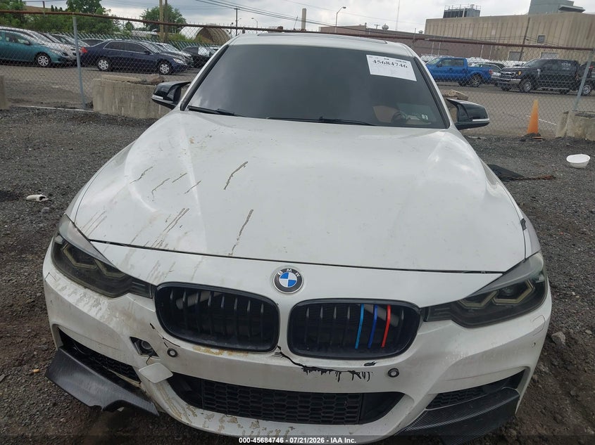 2017 BMW 330I XDRIVE · Фото 12
