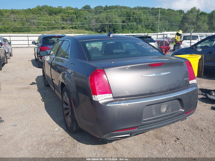 Vin: 2c3ccaagxjh151600, lot: 46183365, chrysler 300 touring l 20183
