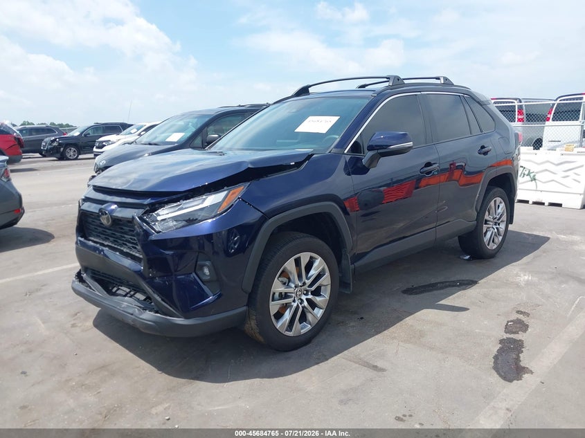 2024 Toyota RAV 4, Front End, IAAI, VIN 2T3C1RFV2RW343760 — photo 2