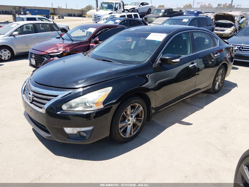2013 Nissan Altima, Удар сзади, IAAI, VIN 1N4AL3AP9DN437437 — фото 2