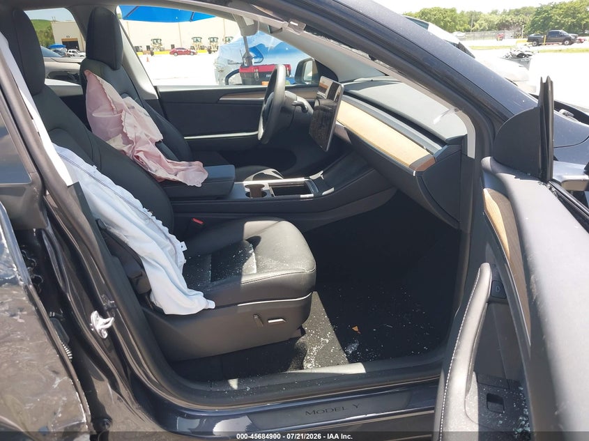 2024 Tesla Model Y Long Range Dual Motor All-Wheel Drive VIN: 7SAYGDEE2RA255659 Lot: 45684900