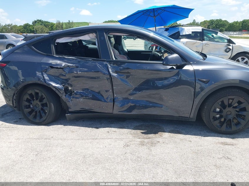 2024 Tesla Model Y Long Range Dual Motor All-Wheel Drive VIN: 7SAYGDEE2RA255659 Lot: 45684900