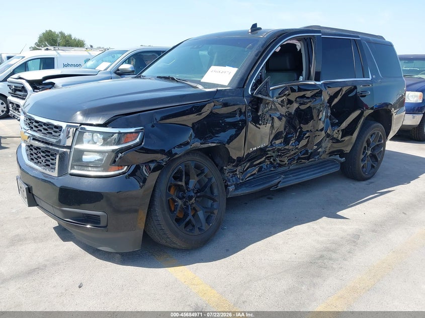 2019 Chevrolet Tahoe, Левый бок, IAAI, VIN 1GNSCBKC6KR391938 — фото 2