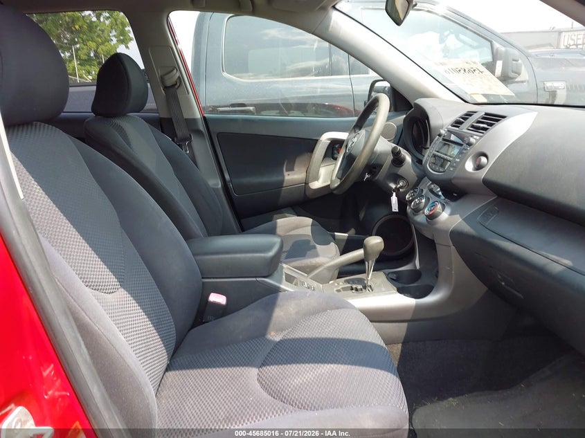 2006 TOYOTA RAV4 auction photo 5