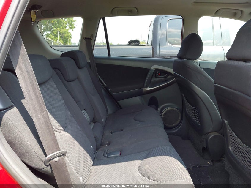 2006 TOYOTA RAV4 auction photo 8