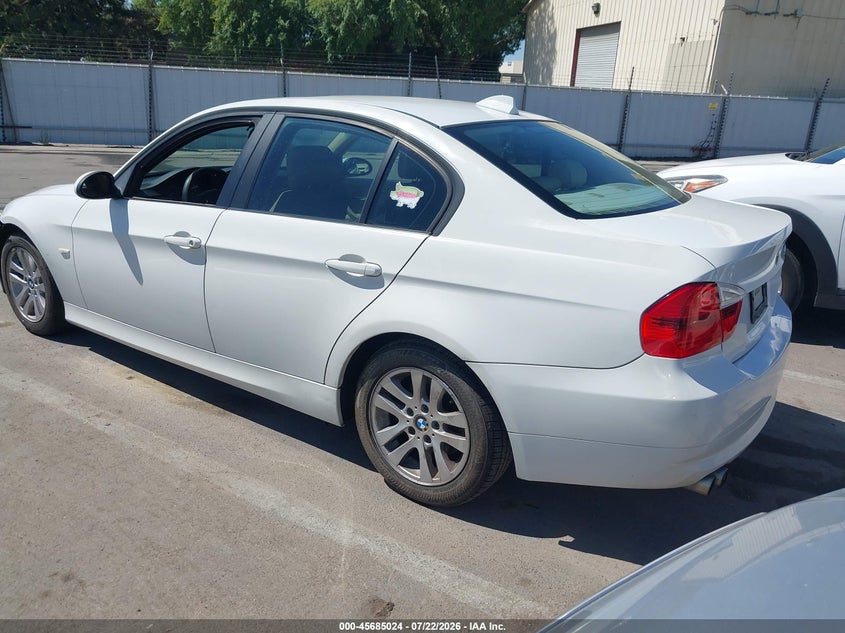 2007 BMW 328I auction photo 3