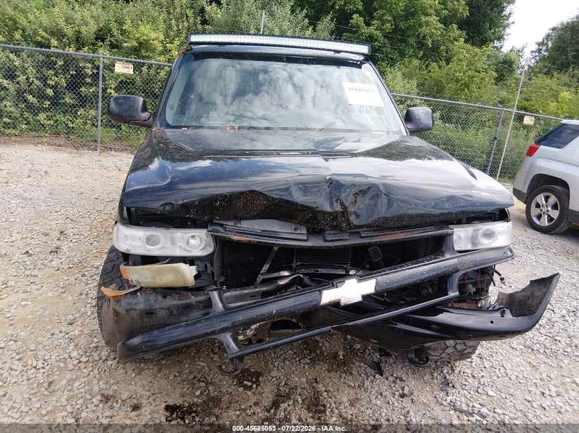 2004 CHEVROLET SUBURBAN 1500 auction photo 6