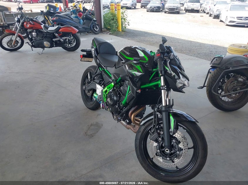 2025 KAWASAKI ER650 auction photo 1