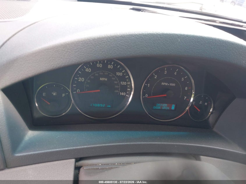 JEEP GRAND CHEROKEE 2005 VIN 1J8HR58255C666104