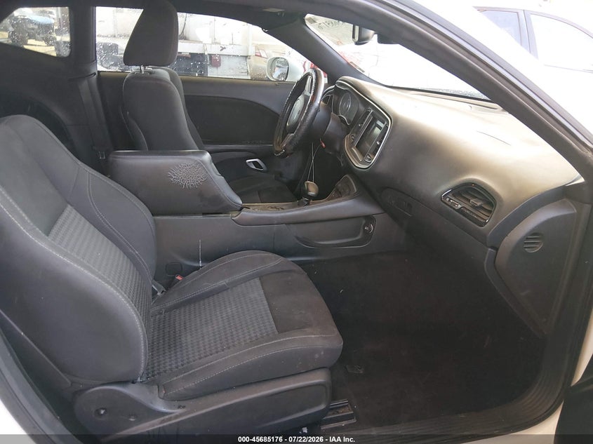 2015 DODGE CHALLENGER auction photo 5