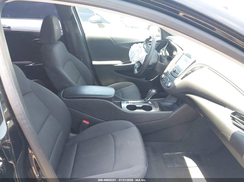 2017 CHEVROLET MALIBU auction photo 5
