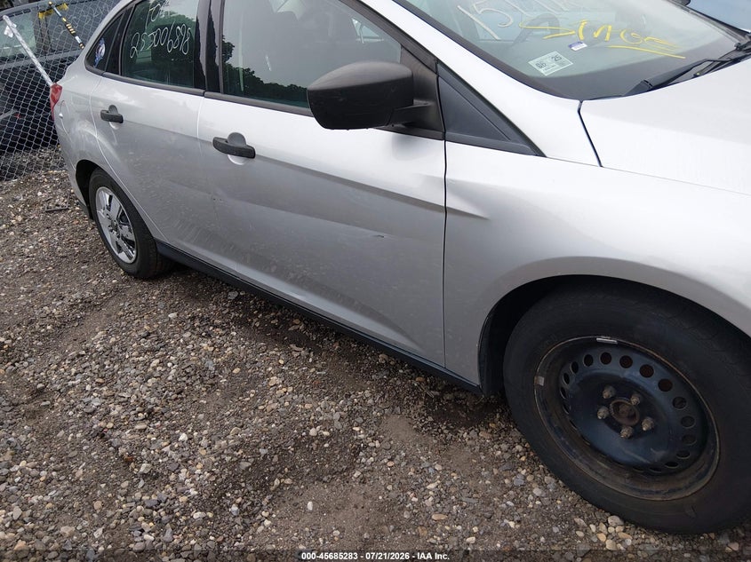 2013 Ford Focus S VIN: 1FADP3E25DL272286 Lot: 45685283
