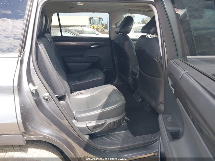 2021 Toyota Highlander Limited VIN: 5TDYZRAH3MS536266 Lot: 45685358