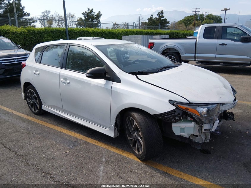 2016 SCION IM auction photo 1