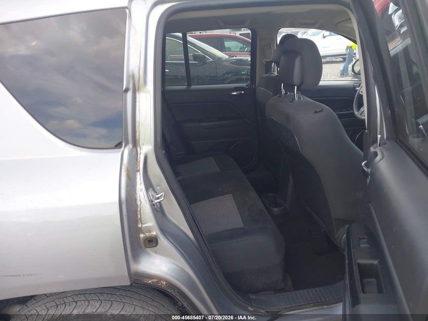 2017 JEEP COMPASS auction photo 8