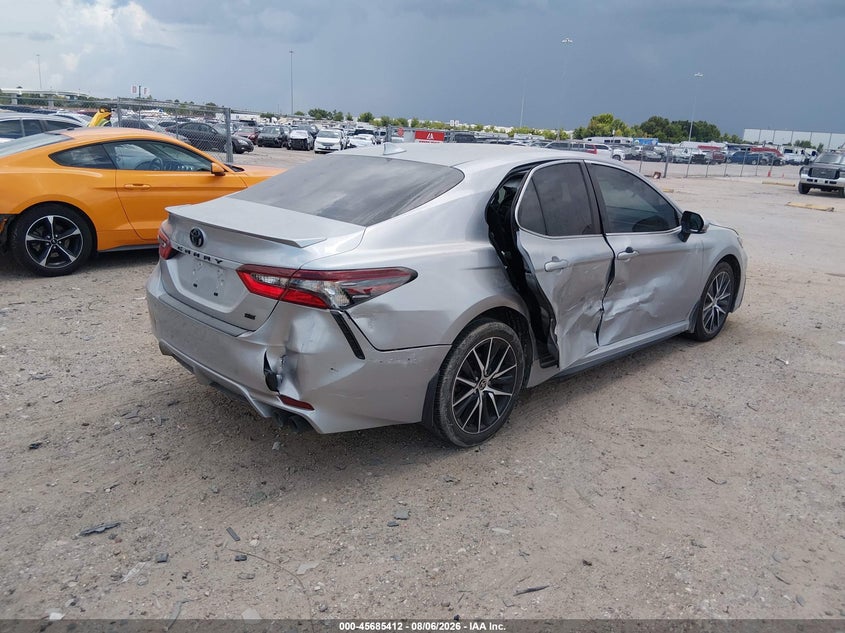 TOYOTA CAMRY - zdjęcie 4