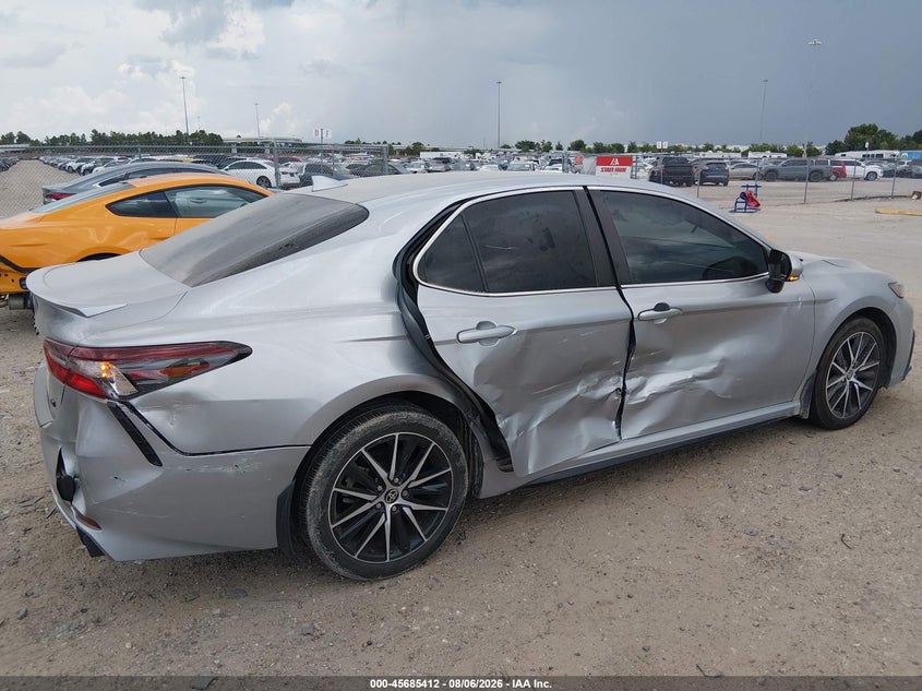 TOYOTA CAMRY - zdjęcie 6