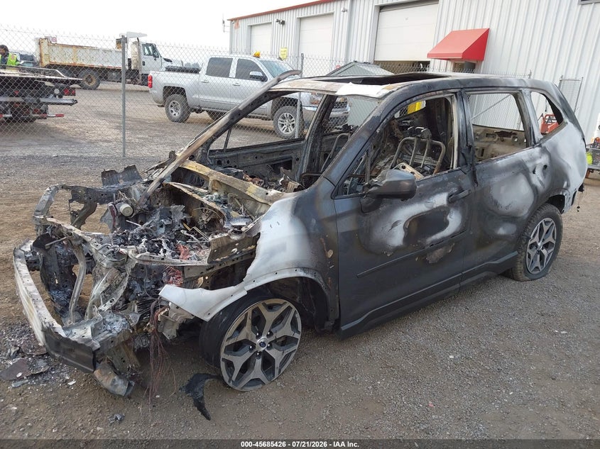 Vin: jf2skaec6nh459734, lot: 46184035, subaru forester premium 20222
