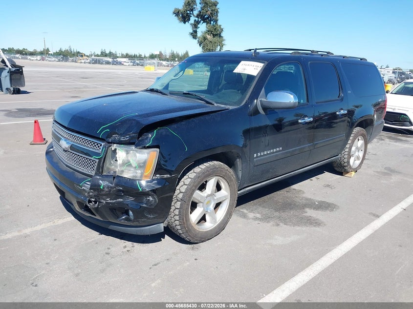 2007 Chevrolet Suburban, Front End, IAAI, VIN 3GNFK16347G214868 — photo 2