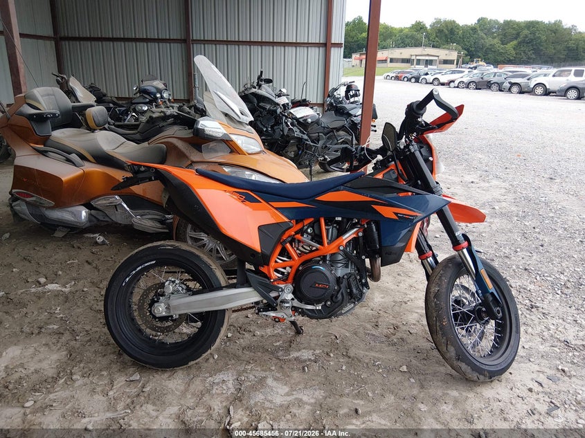 2026 Ktm 690 Smc (Canada) VIN: VBKLSX407TM786255 Lot: 45685456