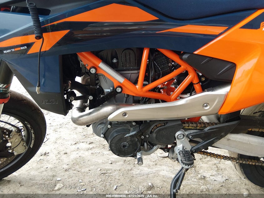 2026 Ktm 690 Smc (Canada) VIN: VBKLSX407TM786255 Lot: 45685456