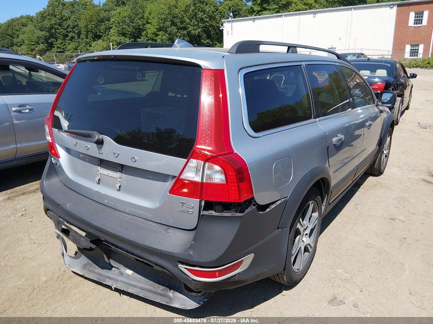 2013 VOLVO XC70 auction photo 4