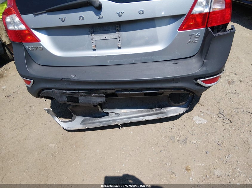 2013 VOLVO XC70 auction photo 6