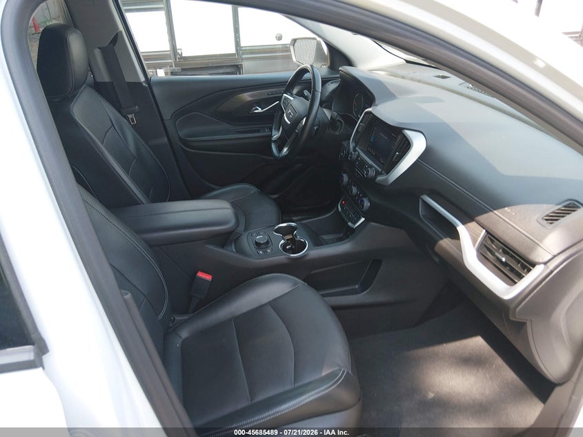 2023 GMC TERRAIN auction photo 5
