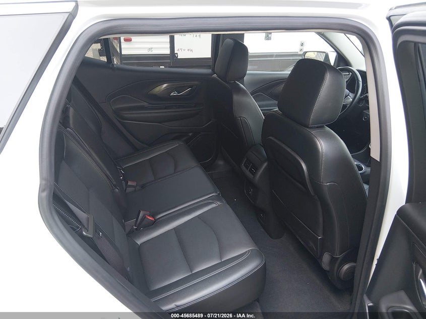 2023 GMC TERRAIN auction photo 8
