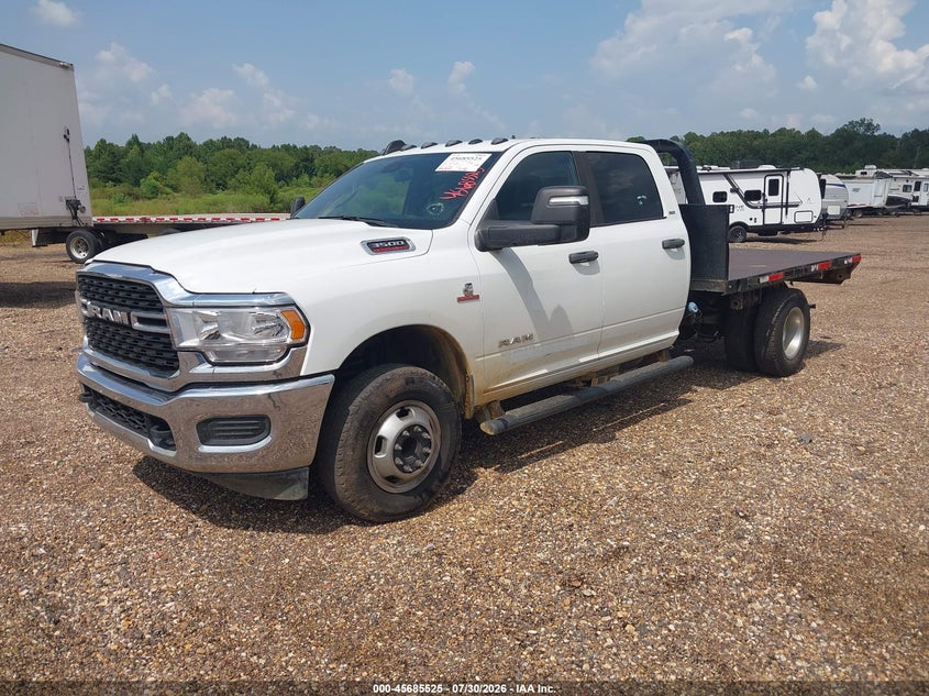 2024 RAM 3500 CHASSIS auction photo 2