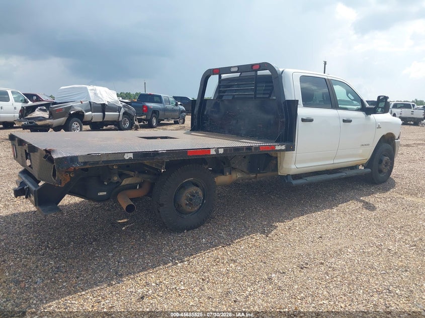 2024 RAM 3500 CHASSIS auction photo 4