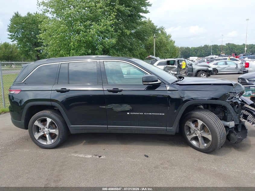 JEEP GRAND CHEROKEE - zdjęcie 13