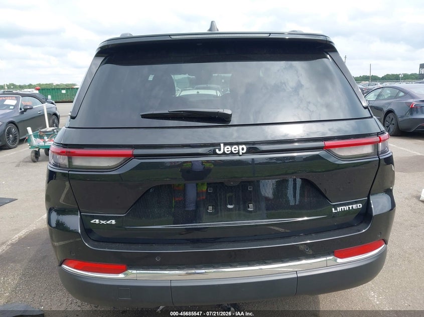 JEEP GRAND CHEROKEE - zdjęcie 16