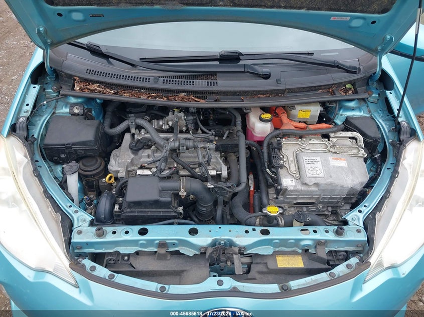 TOYOTA PRIUS C 2013 VIN JTDKDTB32D1033877