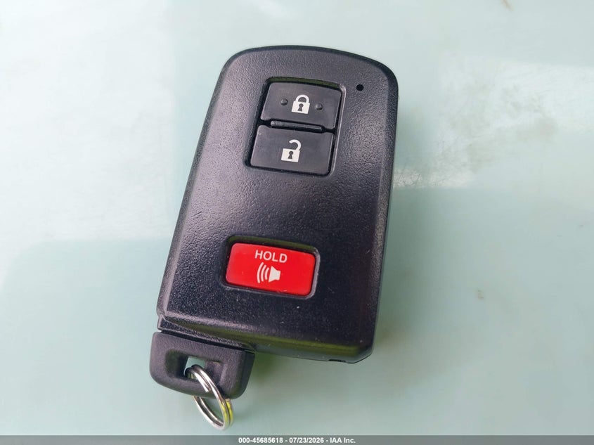 TOYOTA PRIUS C 2013 VIN JTDKDTB32D1033877