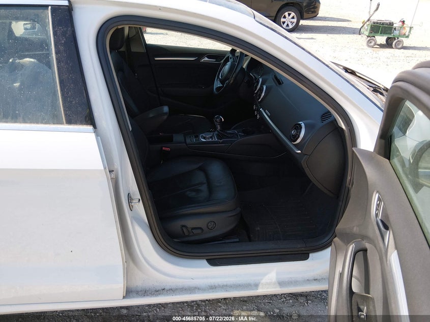 2015 AUDI A3 auction photo 5