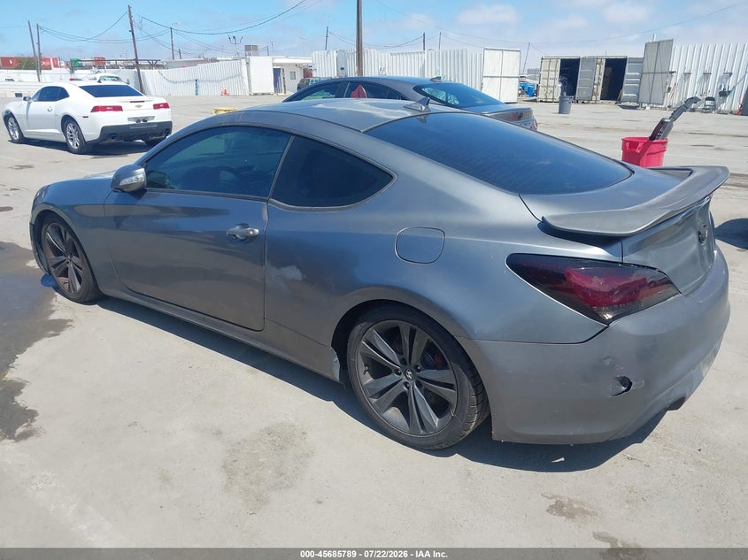 2010 HYUNDAI GENESIS auction photo 3