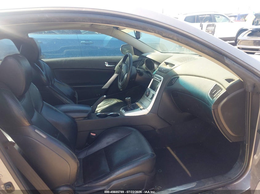 2010 HYUNDAI GENESIS auction photo 5