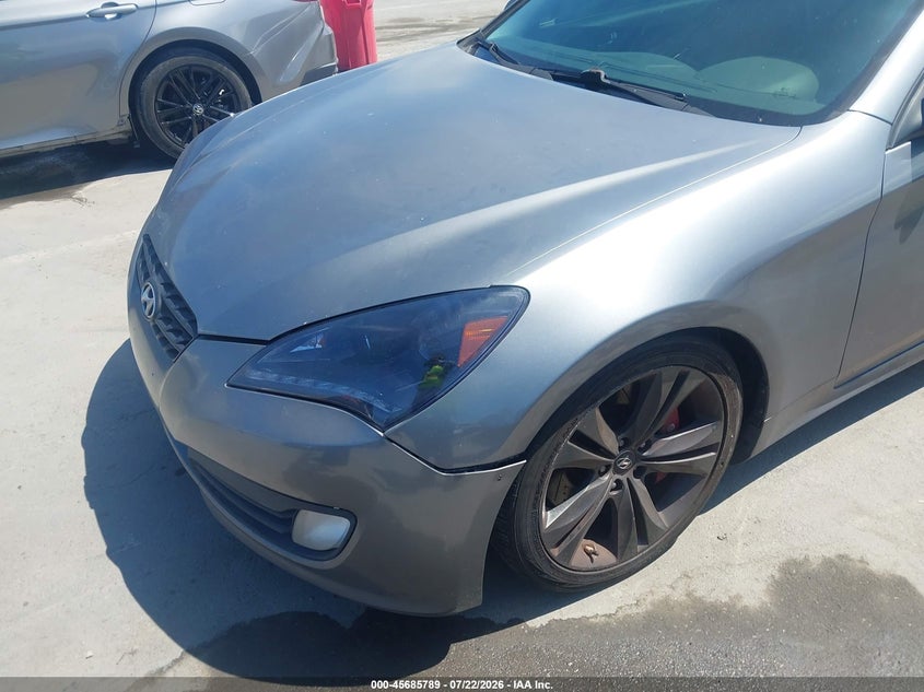 2010 HYUNDAI GENESIS auction photo 6