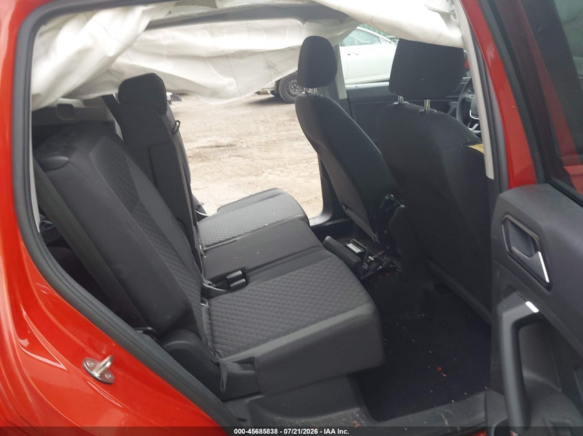 2018 VOLKSWAGEN TIGUAN auction photo 8
