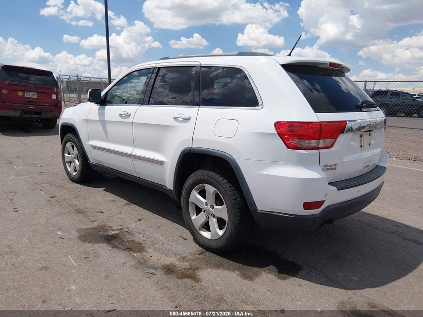 2013 Jeep Grand Cherokee Laredo VIN: 1C4RJFAT3DC571406 Lot: 45685878