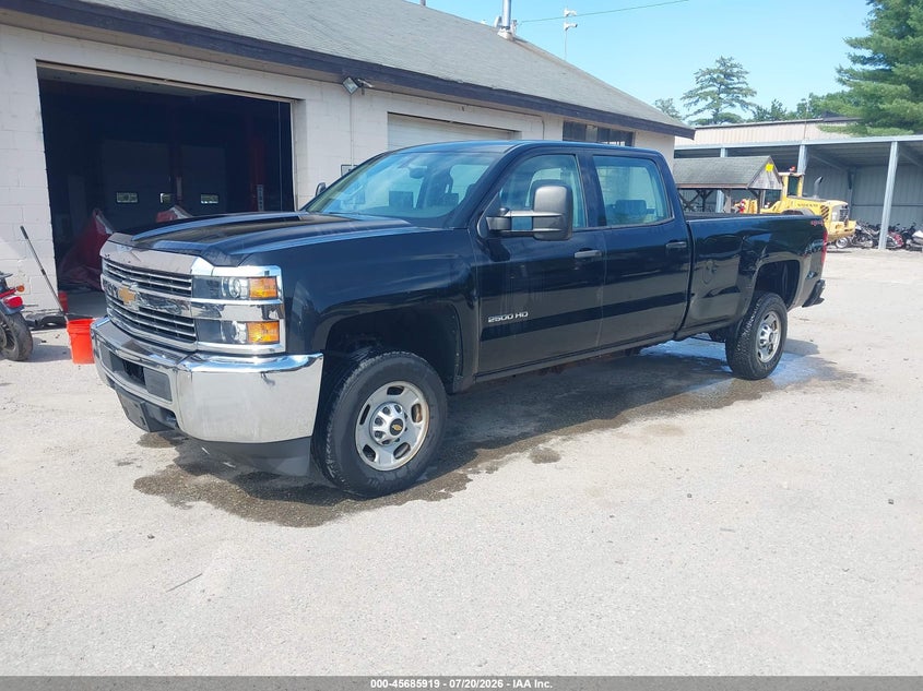 2017 CHEVROLET SILVERADO 2500HD auction photo 2