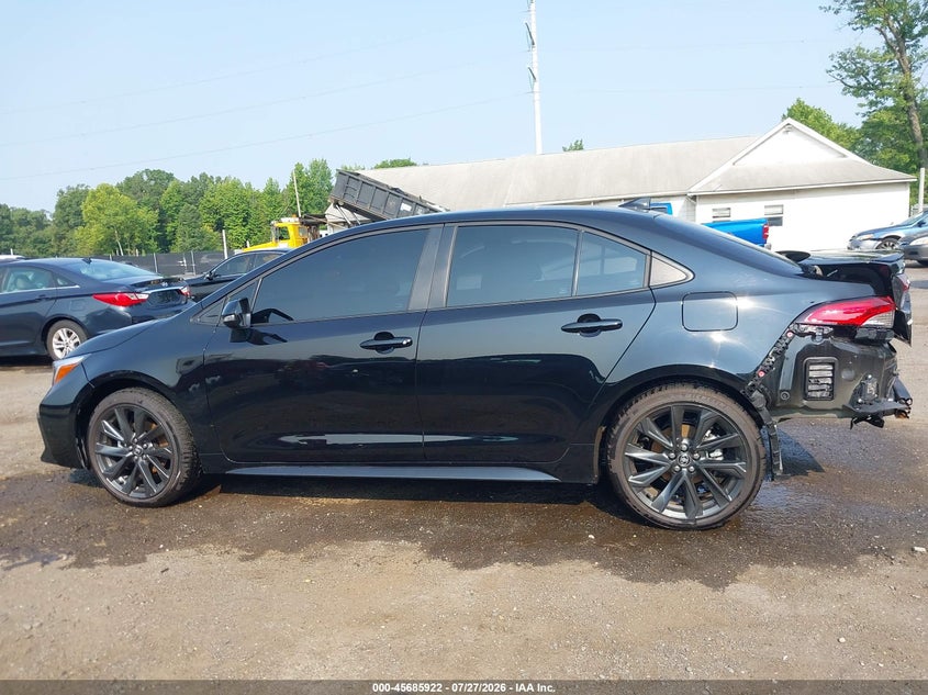TOYOTA COROLLA - zdjęcie 14