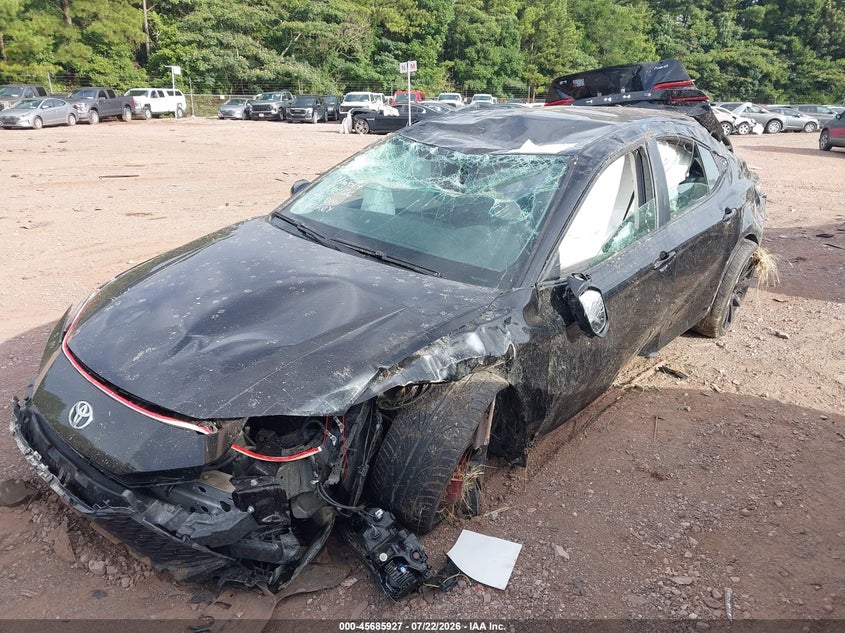 2025 Toyota Camry, Rollover, IAAI, VIN 4T1DAACK1SU058417 — photo 2