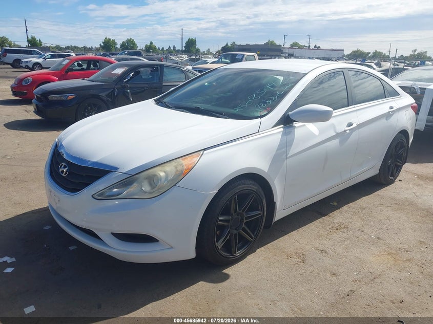 2011 HYUNDAI SONATA auction photo 2