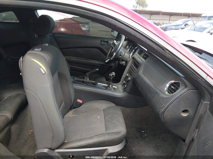 2014 FORD MUSTANG auction photo 5