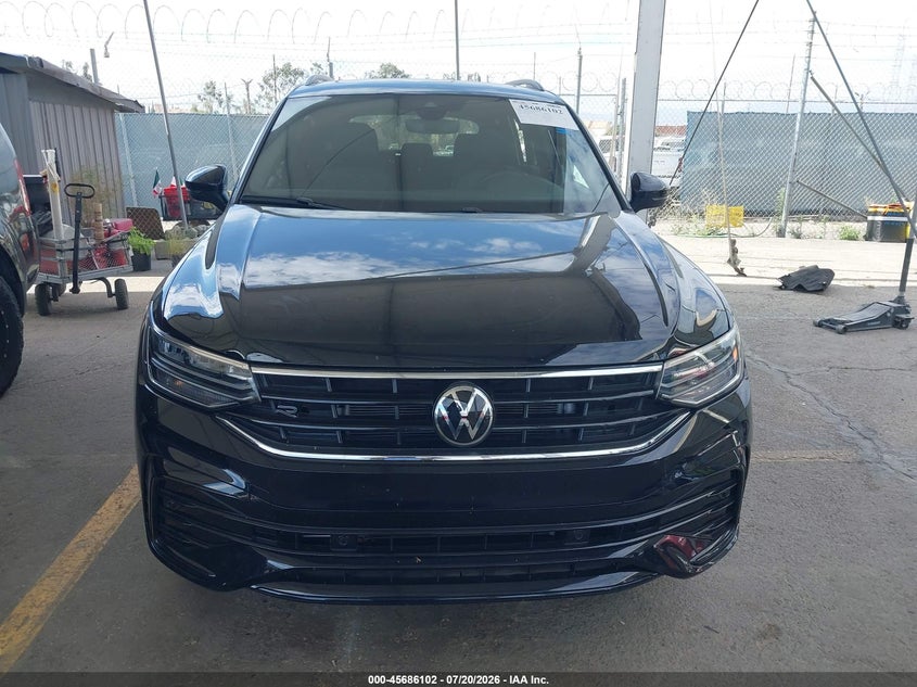2024 Volkswagen Tiguan 2.0T Se R-Line Black VIN: 3VVCB7AXXRM201282 Lot: 45686102
