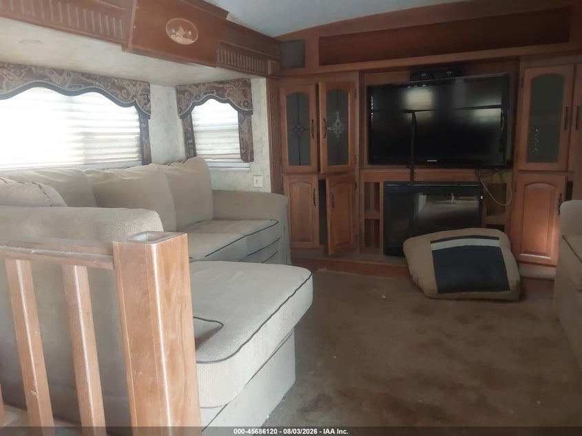 2011 KEYSTONE MO3750FL11 MONTANA auction photo 5